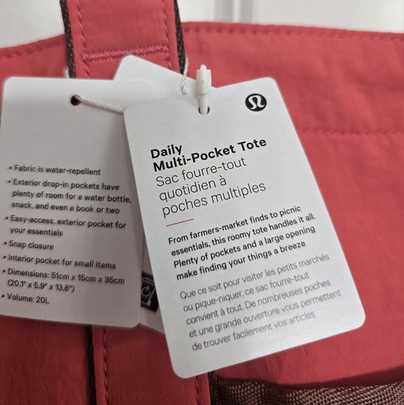Lululemon Daily Multi-Pocket Tote - Picture 4 of 8